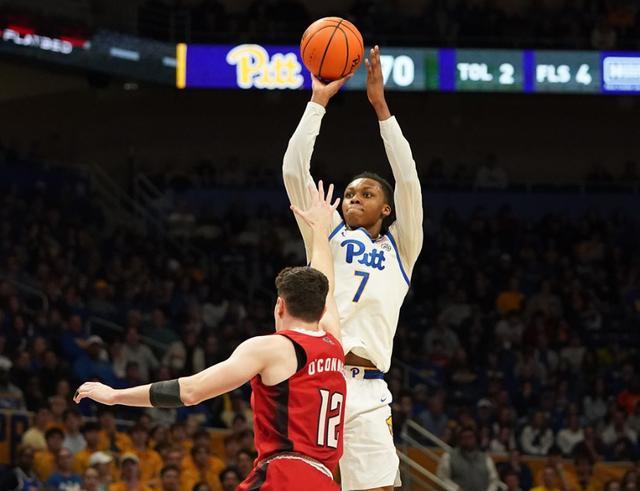 hth-正负值创历史新低 奇才的卡灵顿上演“伤仲永”