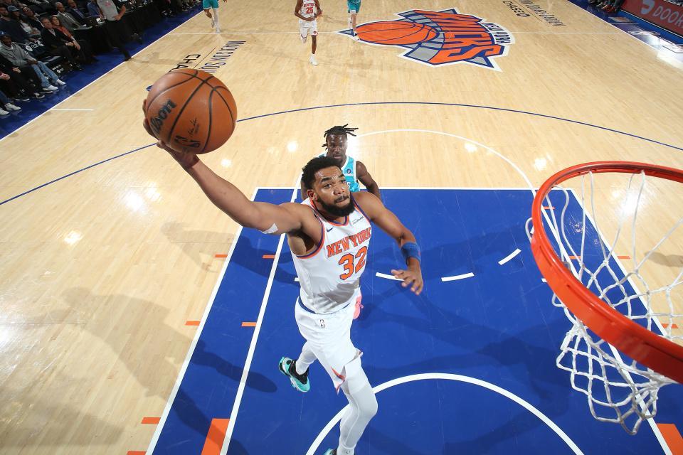 华体会官方网站-队史地4人！唐斯35+18+5尼克斯双杀黄蜂 三球34+8+9布伦森26分