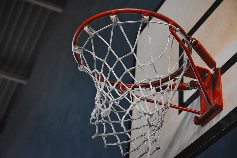 CBA官宣总决赛最新FMVP榜:布朗领跑胡金秋第二 周琦升北京第一