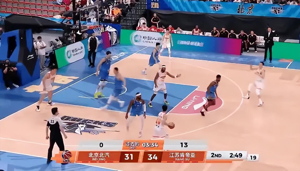 华体会官方网站-北京男篮4分险胜江苏！杰曼28+4，陈盈骏末节超神，这3人打的最差