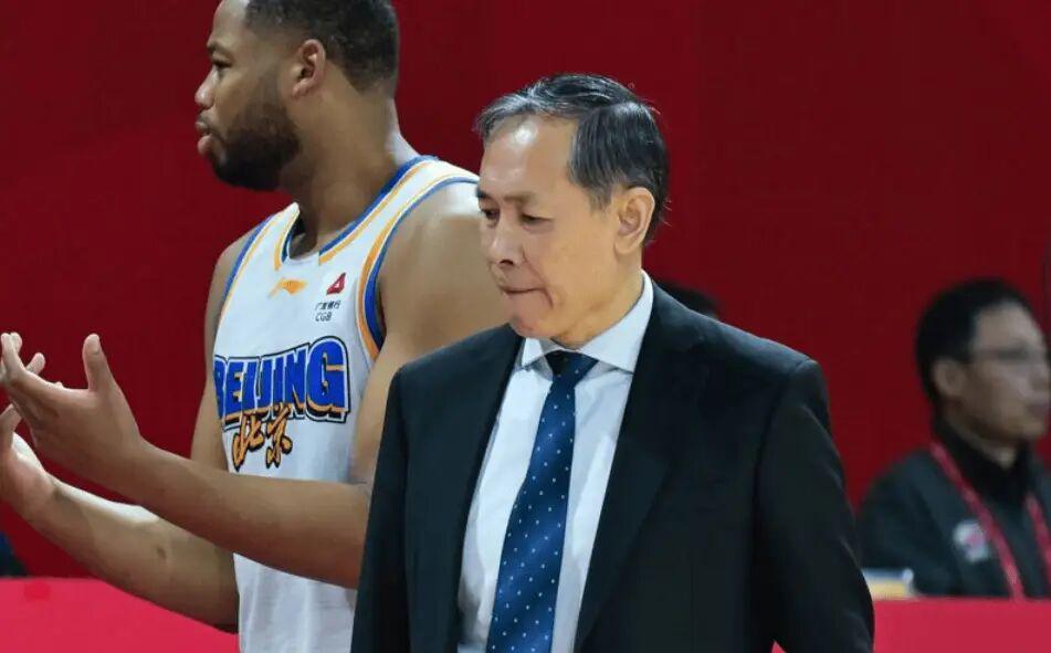 华体会官方网站-北京男篮4分险胜江苏！杰曼28+4，陈盈骏末节超神，这3人打的最差