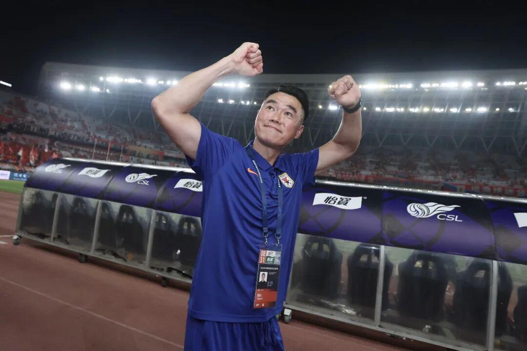 华体会官网下载-泰山官宣两名外教加盟，中西结合成潮流