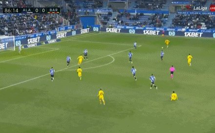 华体会官网下载-【西甲】弗伦基·德容献绝杀 巴萨客场1比0阿拉维斯