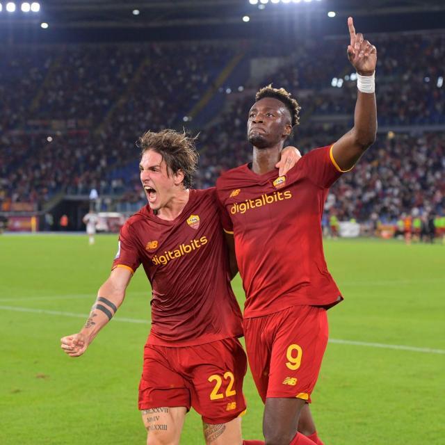 1632443855337008296.jpeg 罗马惨胜,队长染红停赛 穆帅气炸,直骂裁判荒唐